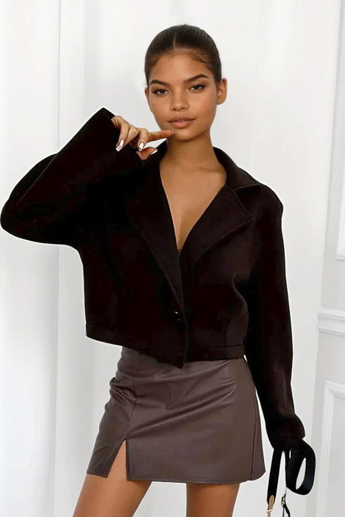 Dámske čokoládové koženkové minisukňové šortky